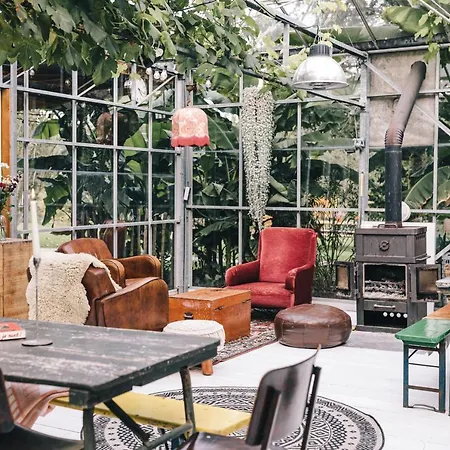Bij Tante Hanneke's Tiny House Barn Met Hottub Optie * Maasbommel